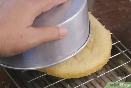 Image intitulée Make a Vanilla Cake Step 29