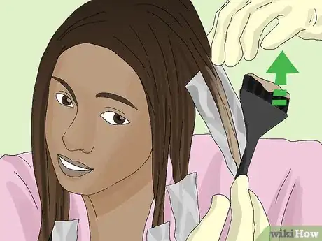 Image intitulée Do Ombre (Dip Dye) Hair at Home Step 14