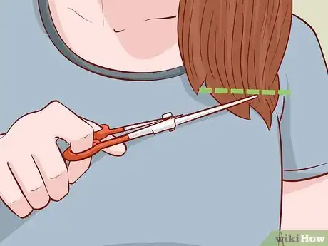 Image intitulée Cut Short Hair at Home Step 3