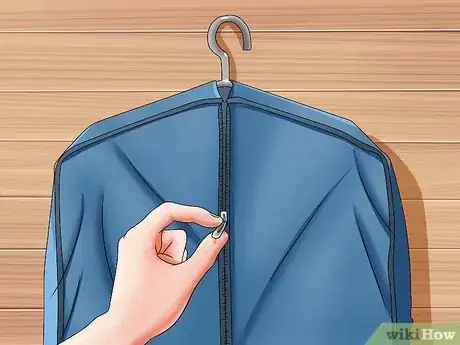 Image intitulée Pack a Garment Bag Step 14