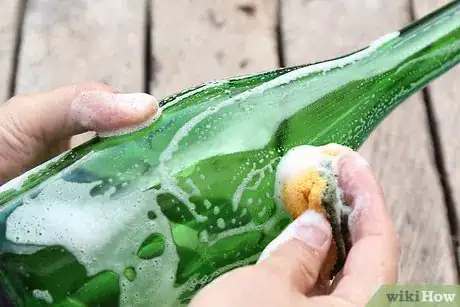 Image intitulée Make Wine Bottle Wind Chime Step 3