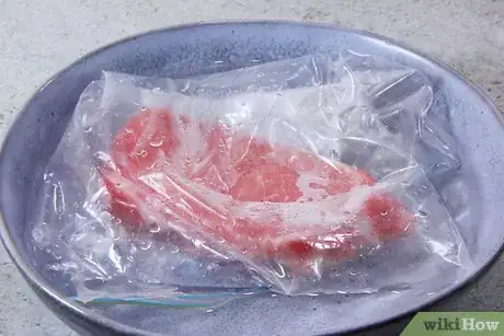 Image intitulée Defrost Pork Chops Step 3