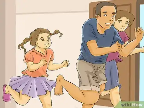 Image intitulée Be Safe When Home Alone (Kids) Step 8