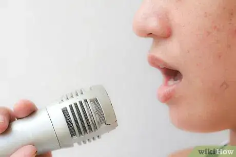 Image intitulée Break a Glass with Your Voice Step 10