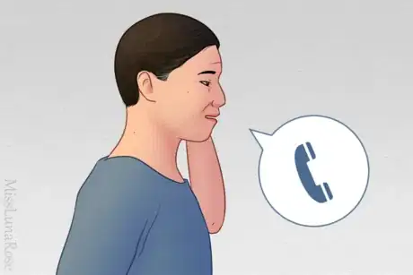 Image intitulée Middle Aged Man Talks on Phone.png