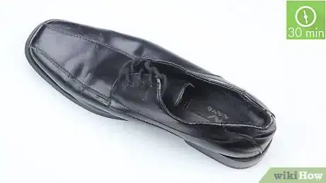 Image intitulée Clean Dirty Shoes Step 9