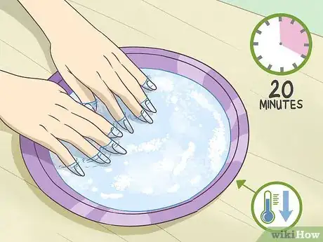 Image intitulée Cut Acrylic Nails Step 10