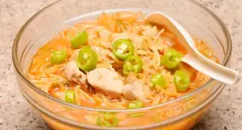 cuisiner une soupe au poulet et nouilles