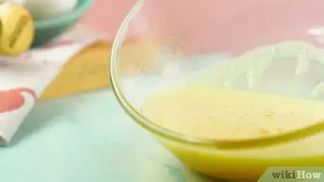 Image intitulée Create an Egg and Olive Oil Hair Mask Step 4
