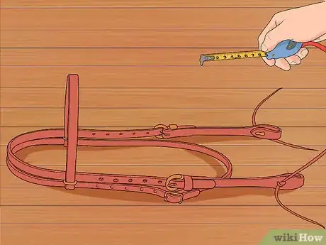 Image intitulée Bridle a Horse Step 14