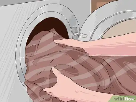 Image intitulée Store Winter Clothes Step 1