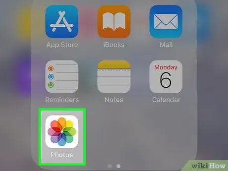 Image intitulée Add Photos to Camera Roll on an iPhone Step 2