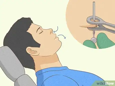 Image intitulée Pierce Your Belly Button Step 12