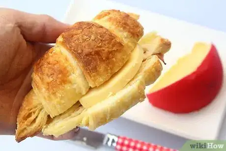 Image intitulée Heat Croissants Step 5