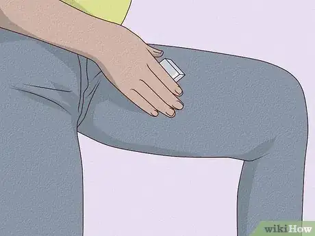 Image intitulée Prevent Thigh Rub Holes in Jeans Step 10