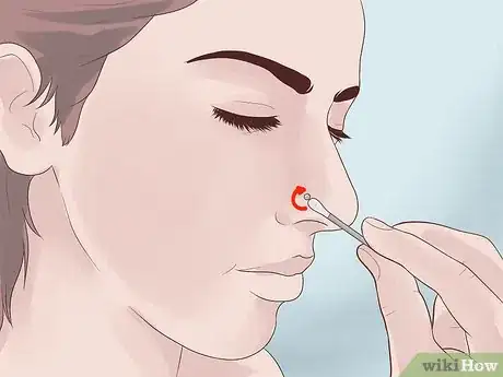 Image intitulée Clean Your Nose Piercing Step 6