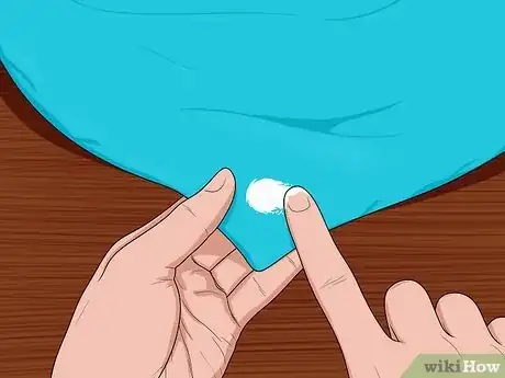 Image intitulée Clean Couch Cushions Step 4