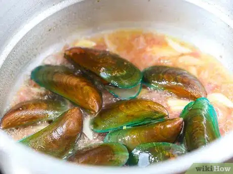 Image intitulée Cook Mussels Step 6