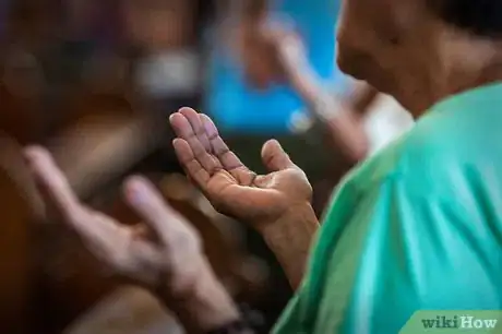 Image intitulée Take Communion in the Catholic Church Step 3