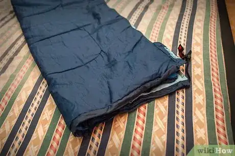 Image intitulée Fold a Sleeping Bag Step 1