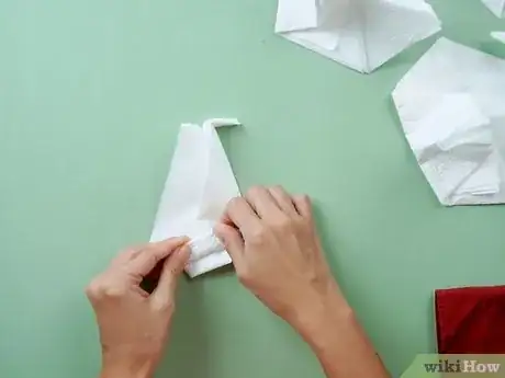 Image intitulée Fold a Napkin Into a Swan Step 12
