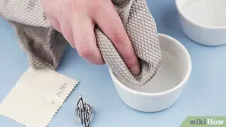 Image intitulée Clean Stainless Steel Jewelry Step 18