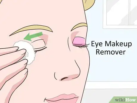 Image intitulée Use Cleansing Milk Step 12
