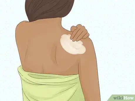 Image intitulée Wear a Backless Dress Step 16
