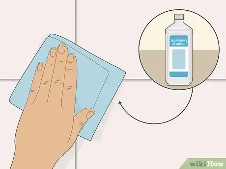 Image intitulée Clean Bathroom Grout Step 9