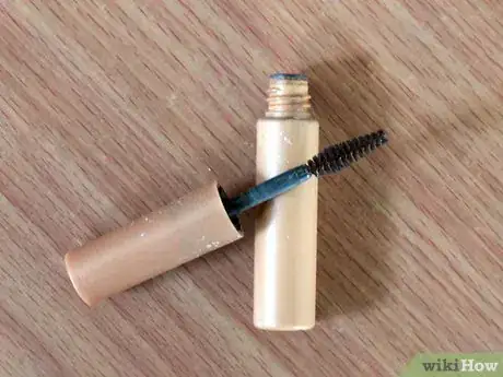 Image intitulée Do Eye Makeup for Blue Eyes Step 15