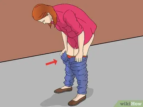 Image intitulée Pee Outside as a Woman Step 7