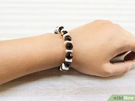 Image intitulée Bead Step 16