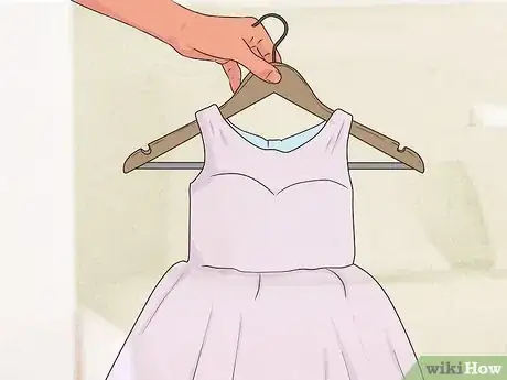 Image intitulée Get Wrinkles Out of Tulle Step 1