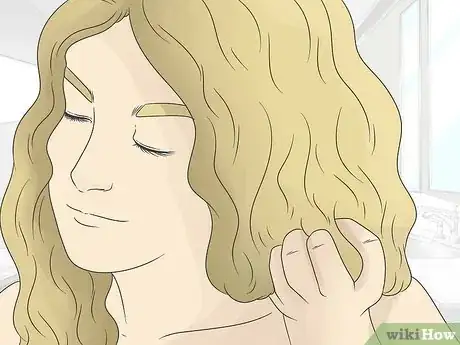 Image intitulée Get Curly Hair Without a Perm Step 19