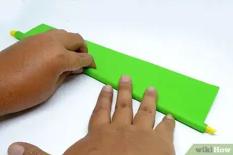 Image intitulée Make a Paper Gun That Shoots Step 3