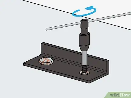 Image intitulée Use a Screw Extractor Step 09