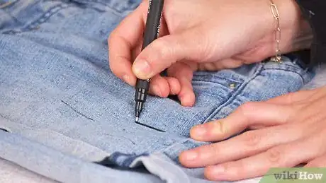 Image intitulée Fray Shorts Step 10