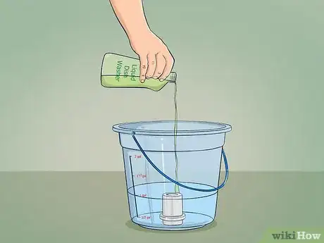 Image intitulée Clean a Fabric Softener Dispenser Step 9