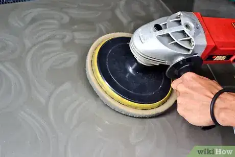 Image intitulée Apply Car Polish Step 4