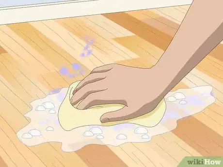Image intitulée Remove Acrylic Paint from Wood Step 3