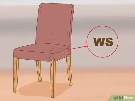 Image intitulée Clean an Upholstered Chair Step 10