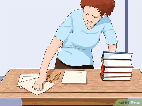Image intitulée Organize Your School Desk Step 1