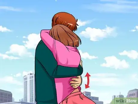 Image intitulée Romantically Hug a Woman Step 6