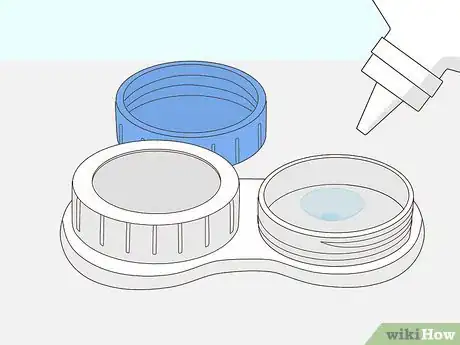 Image intitulée Put in Contact Lenses Step 17