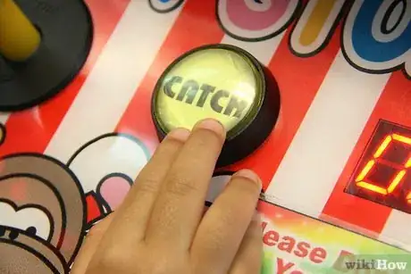 Image intitulée Win at a Claw Machine Step 6Bullet2