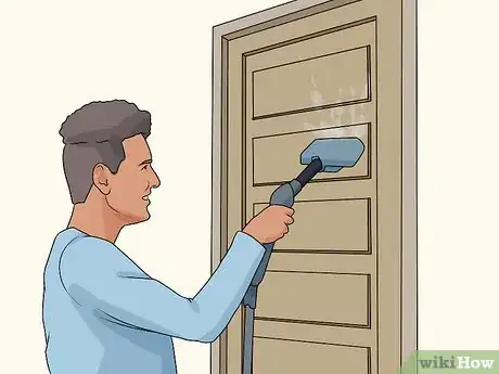 Image intitulée Clean Wood Doors Step 6