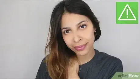 Image intitulée Use Dry Shampoo Step 9
