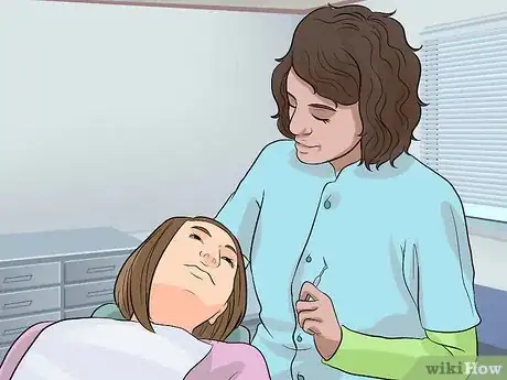 Image intitulée Treat Tooth Enamel Loss Step 1