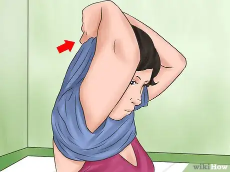 Image intitulée Take off a Shirt Step 7
