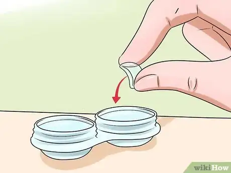 Image intitulée Remove Contact Lenses Step 12